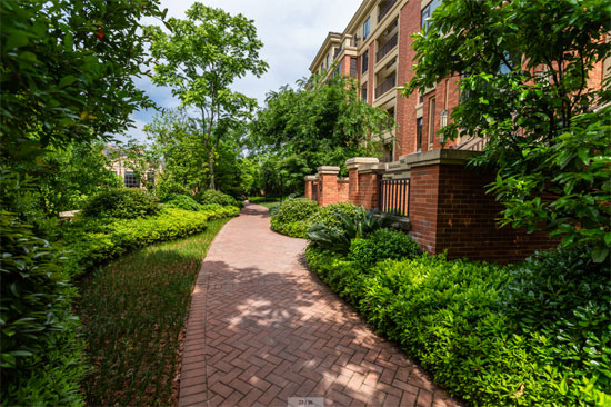 1708422207498104.jpg 2.jpg